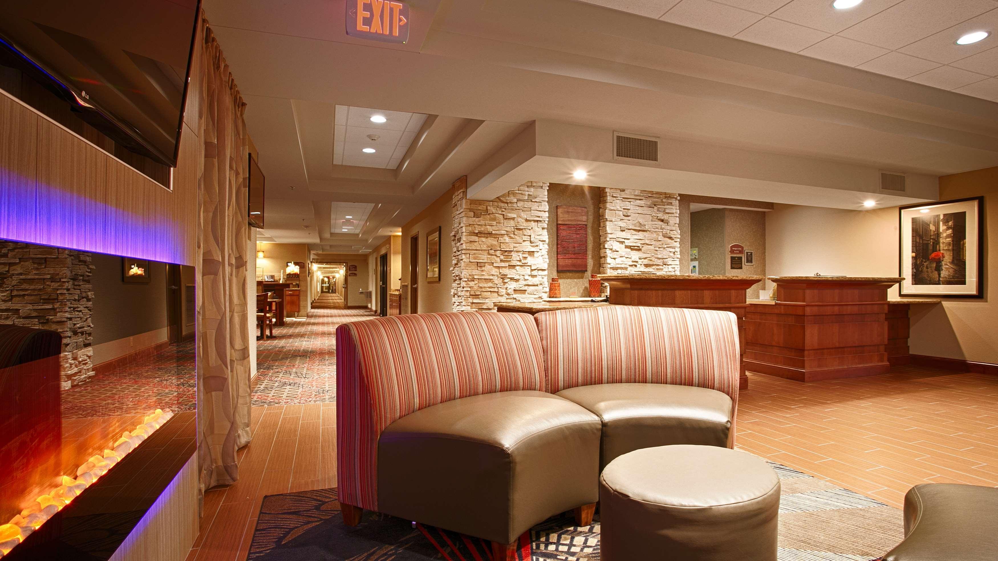 Best Western Plus Willmar Bagian luar foto