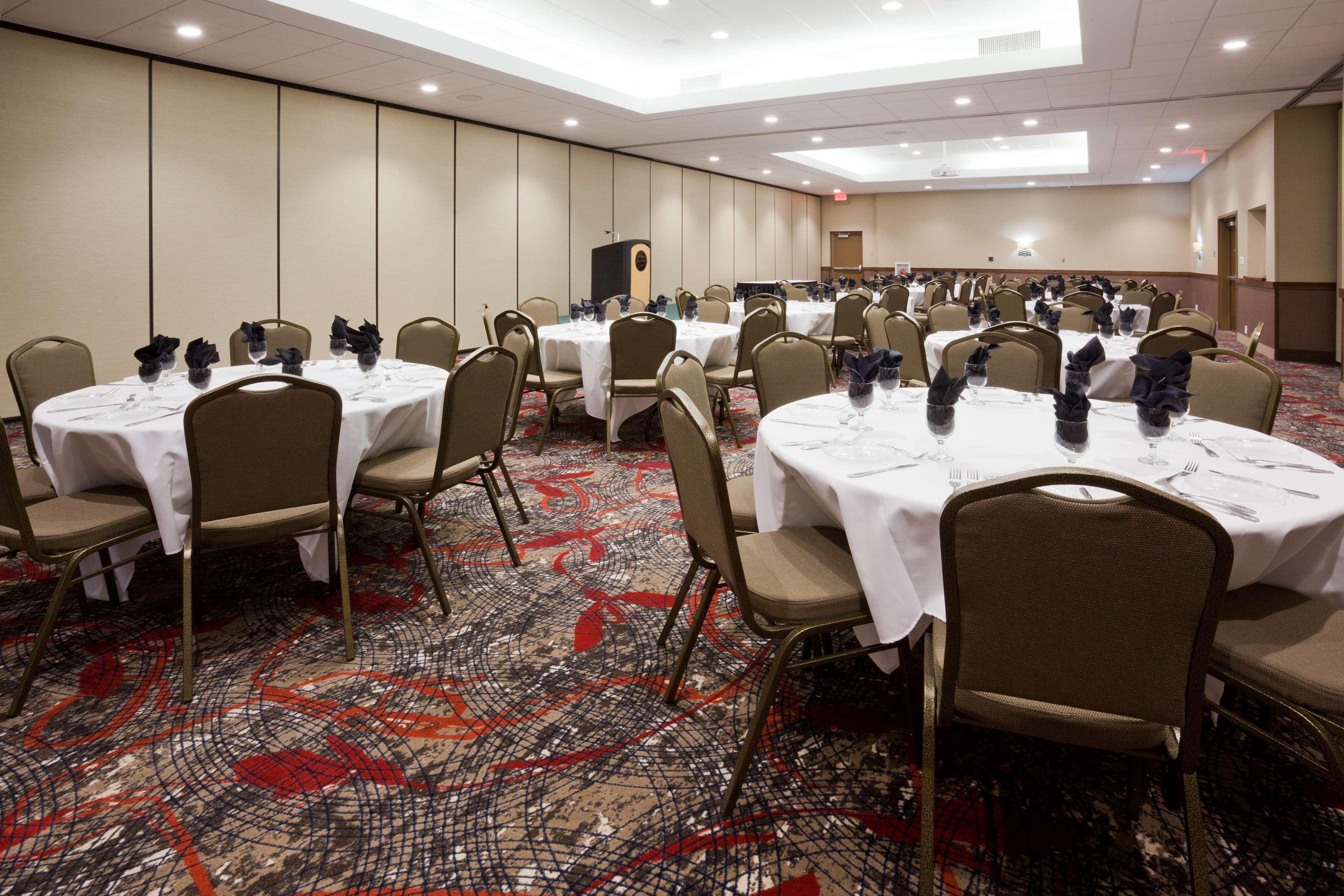Best Western Plus Willmar Bagian luar foto