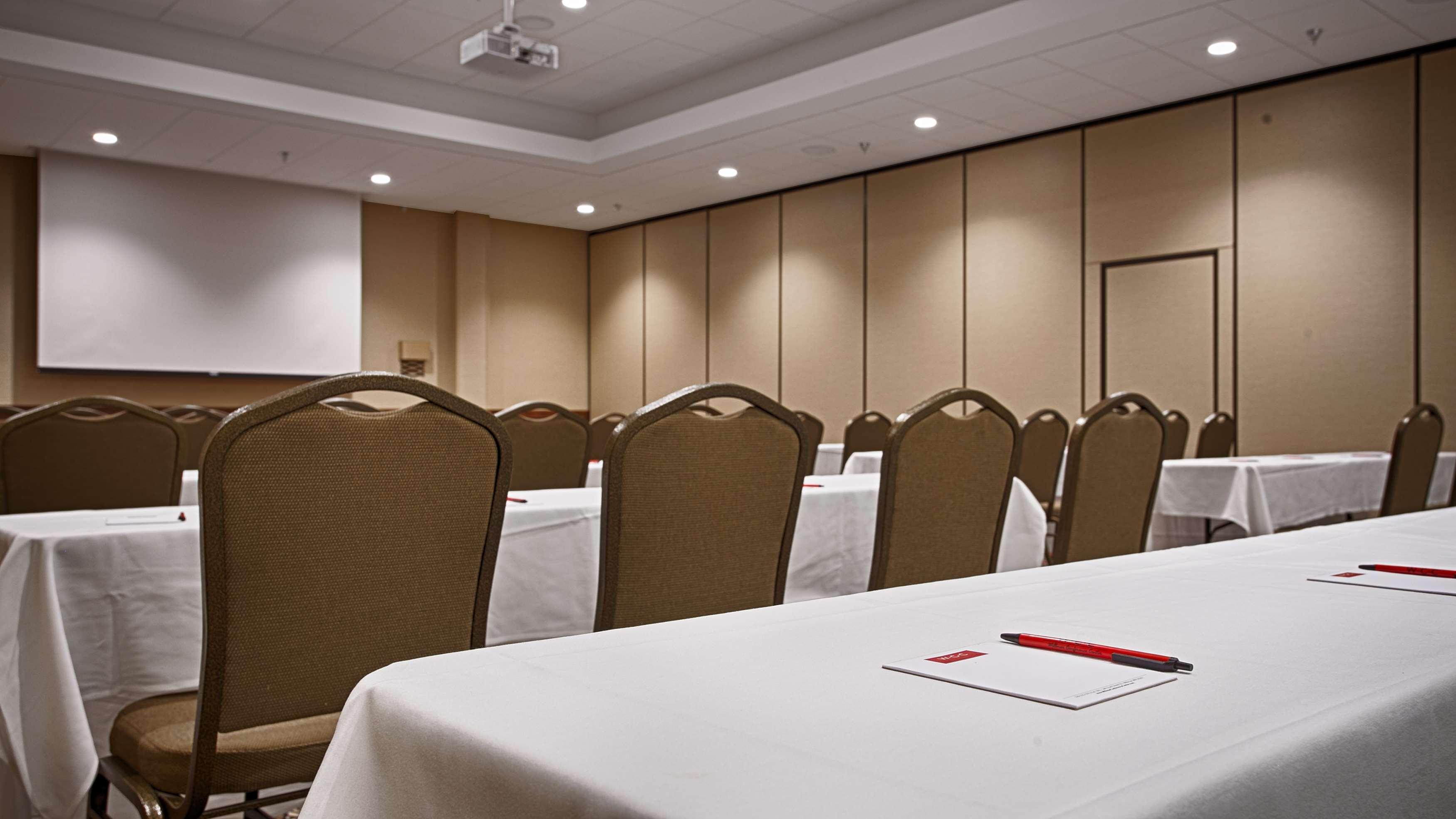 Best Western Plus Willmar Bagian luar foto