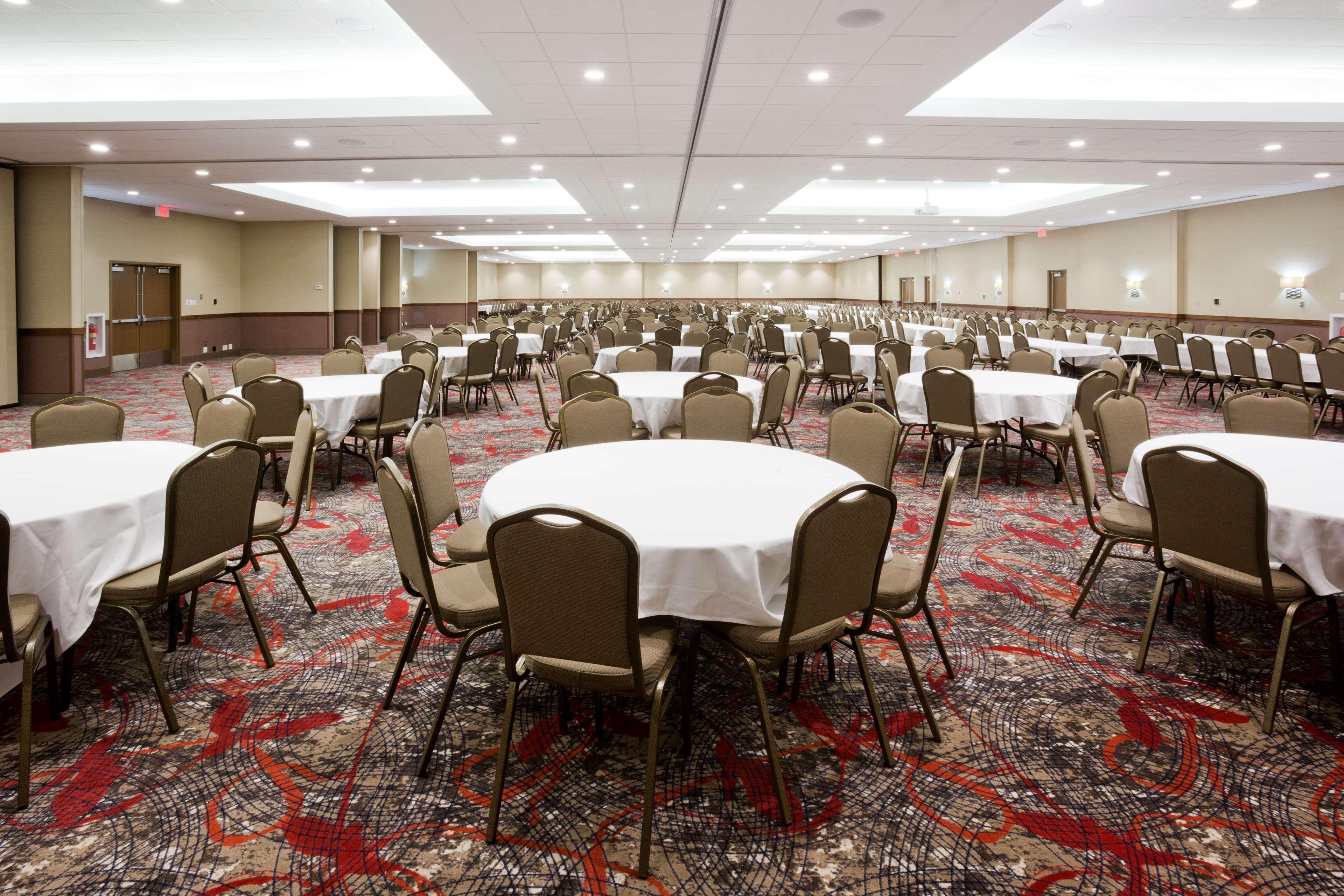 Best Western Plus Willmar Bagian luar foto