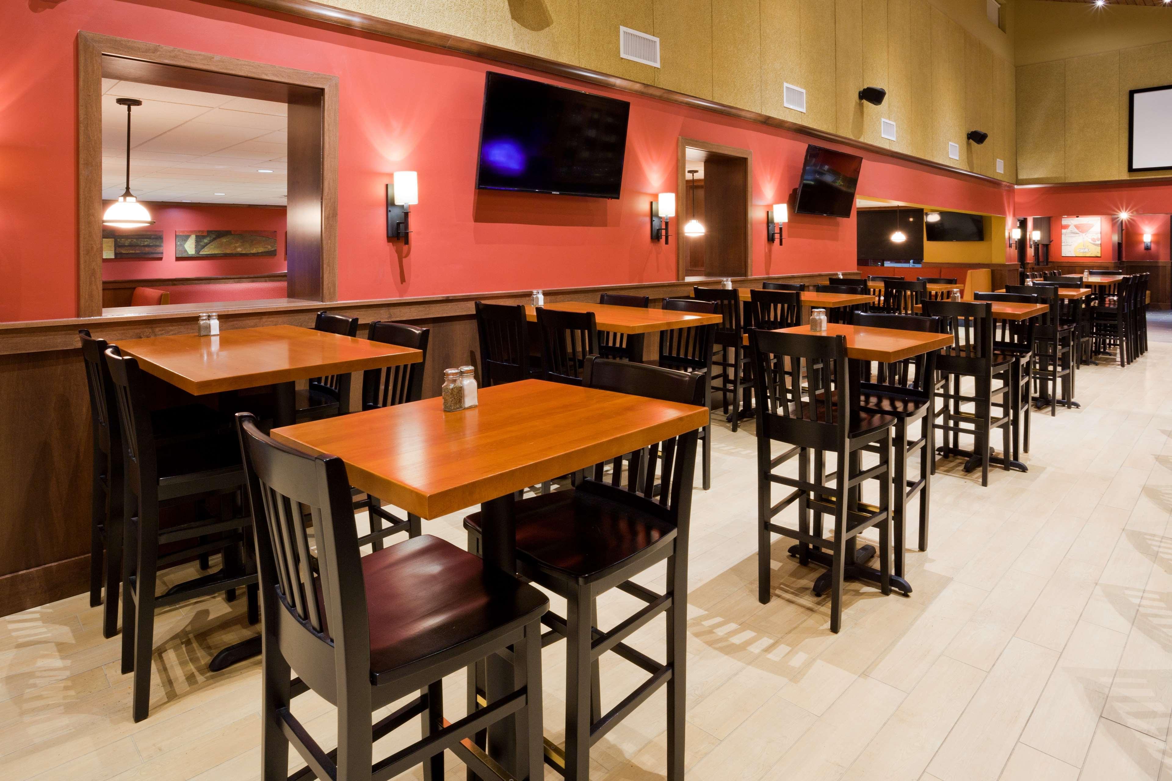 Best Western Plus Willmar Bagian luar foto
